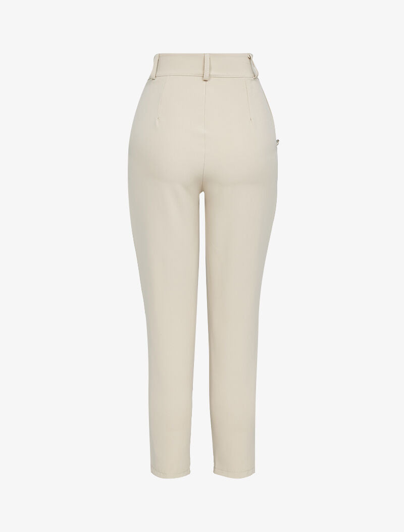 Pantaloni 7/8 con bottoni decorativi. - beige