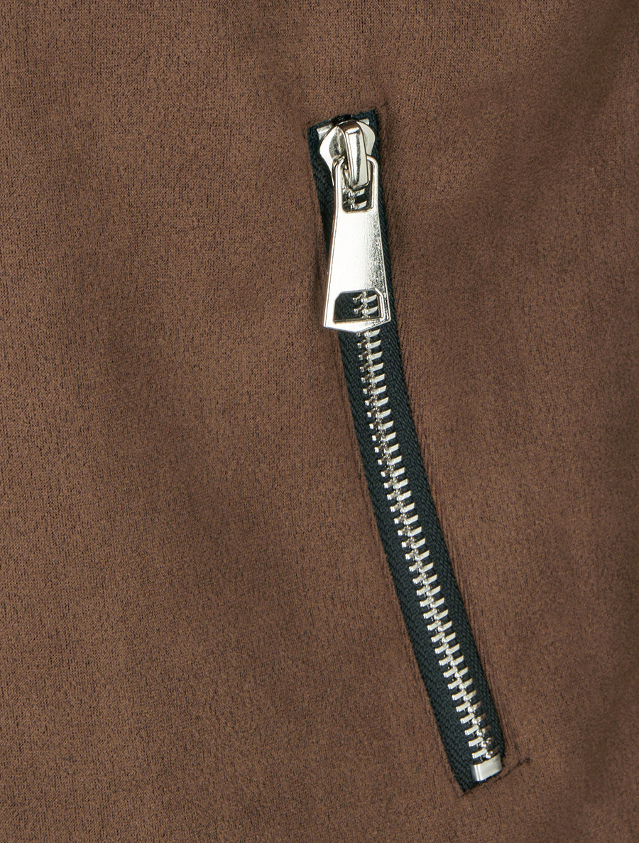 Giacca in camoscio sintetico con tasche decorative con zip - Marrone