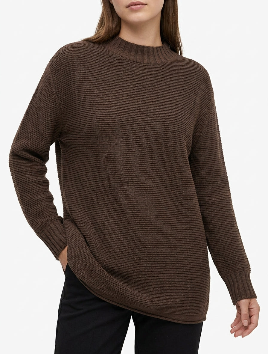 Maglione ampio a collo alto - Marrone