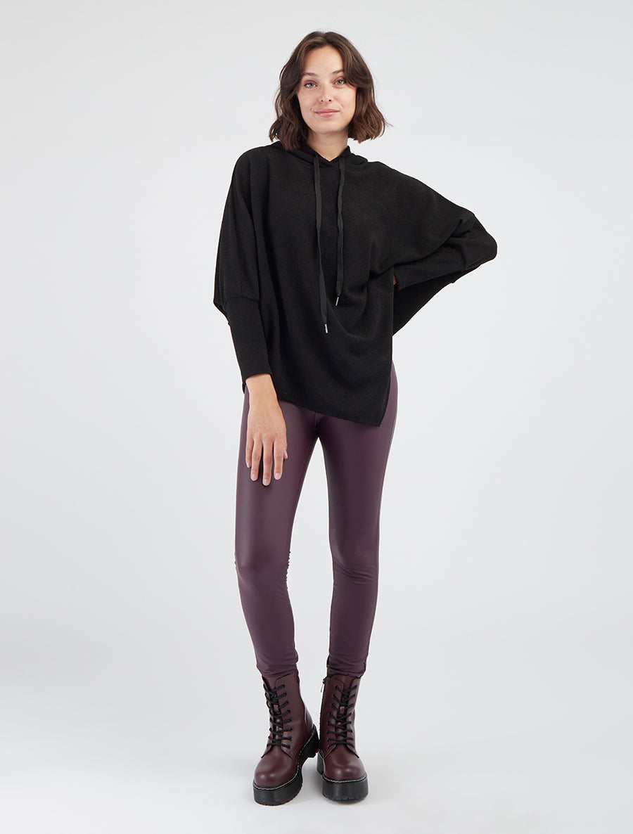 Maglione sottile asimmetrico con cappuccio - Nero