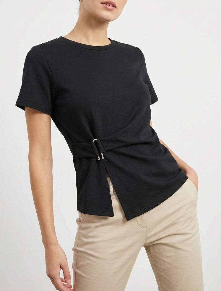 Top a maniche corte con fibbia - Nero