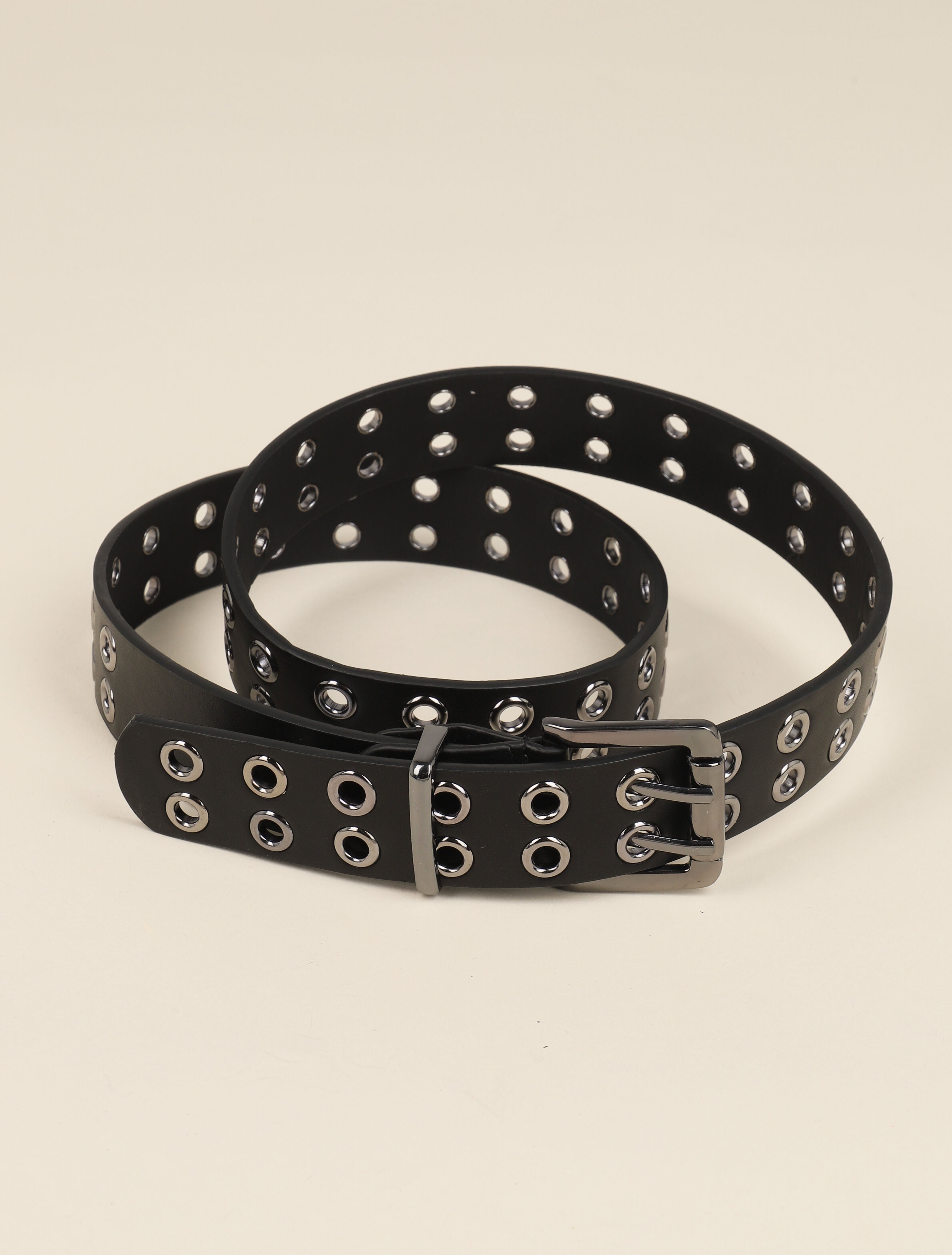 Ceinture en simili à oeillets et double ardillon - Noir/argentée - 1