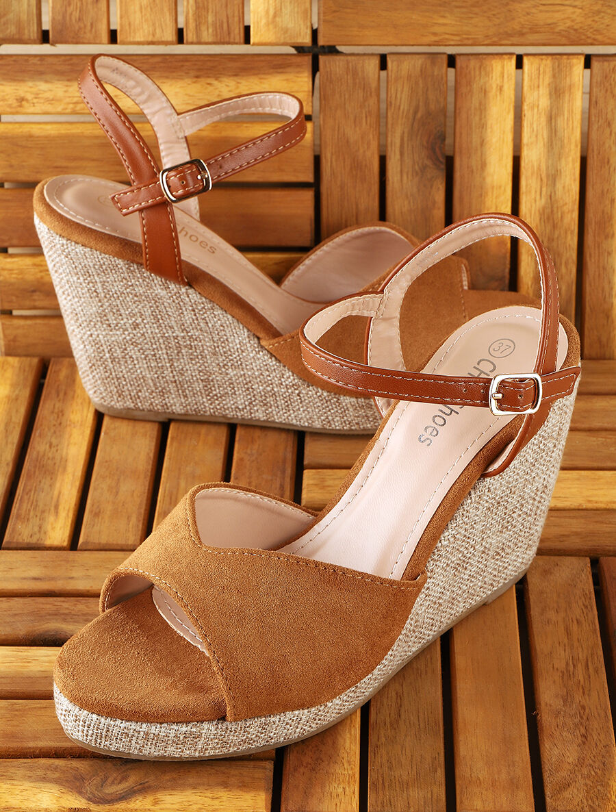 Sandales compensées en suédine - Camel - 6