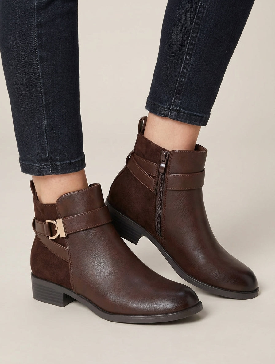 Stivaletti bimateriale con fibbia metallica - Marrone