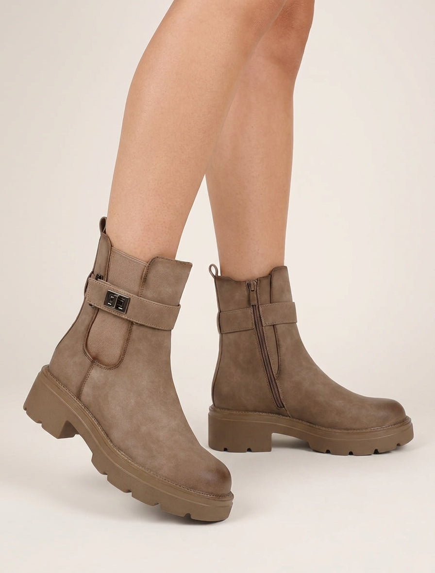 Stivaletti elasticizzati con fibbia decorativa - Talpa