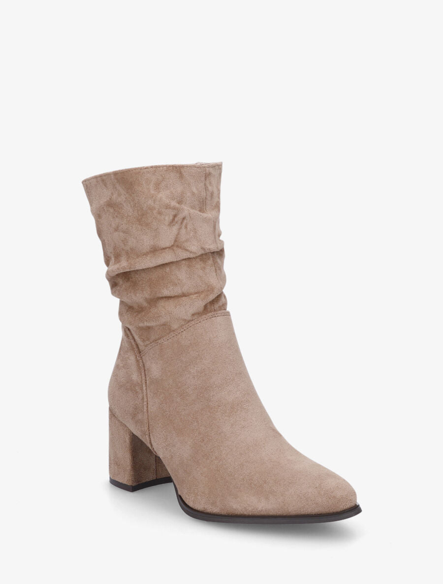 Bottines froncées en suédine à bout pointu - Taupe - 2