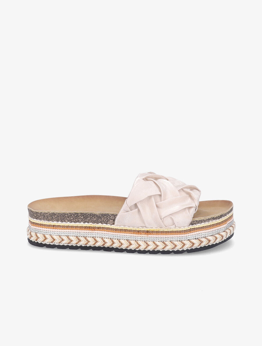 Claquettes en simili à plateforme stylisée - Beige - 3