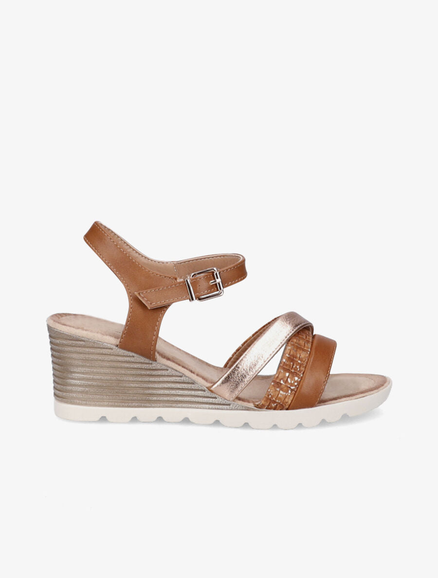 Sandales compensées à brides croisées et texturées - Camel - 5