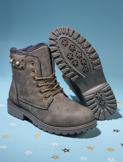 Boots fourrées à chevilles ornées - gris - 1