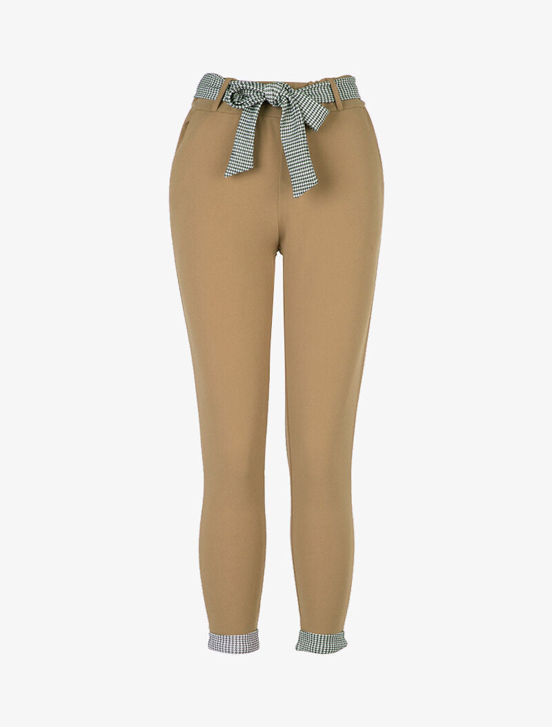 Pantaloni 7/8 con orli a pied-de-poule. - talpa