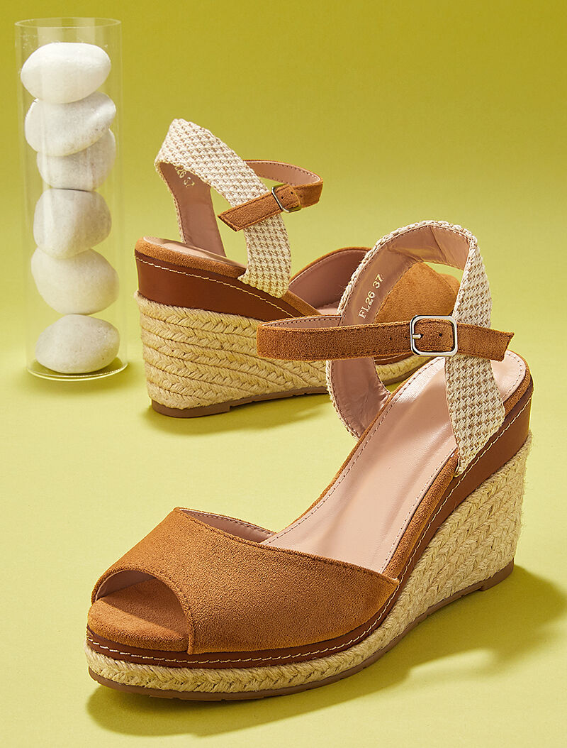 Compensées à détails en simili et tissu - camel - 5