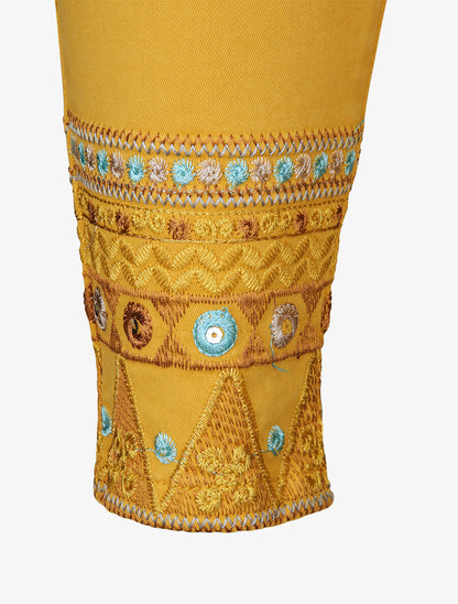 Jean 7/8 à bords ornés de broderies - Jaune moutarde - 3