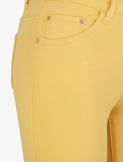 Jean skinny à bords coupe franche et légères griffures - Jaune - 3
