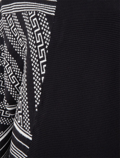 Pull ample col montant et motif graphique - Noir - 3