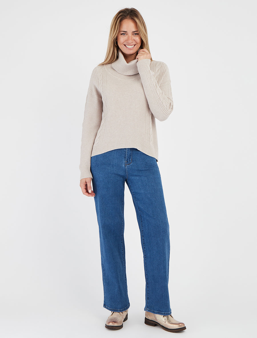 Maglione dritto a collo alto - Beige