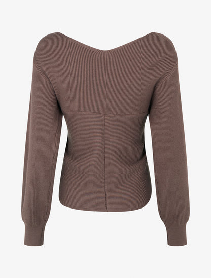 Maglia a coste unita con scollo a cuore. - Marrone