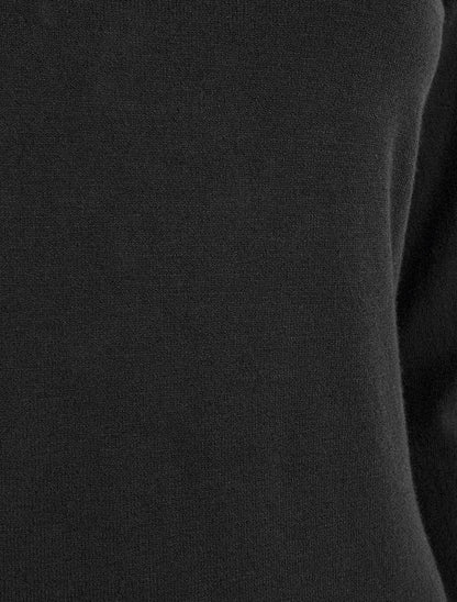 Pull fin uni à col V - Noir - 3