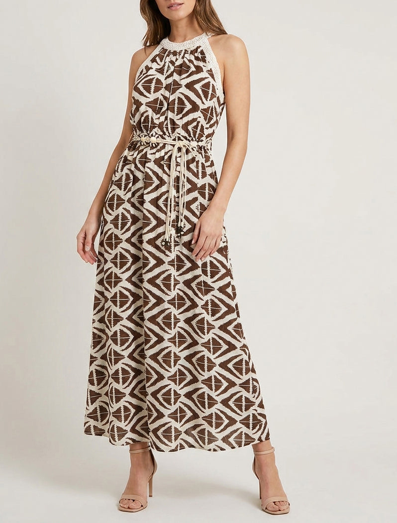 Abito lungo con collo all&