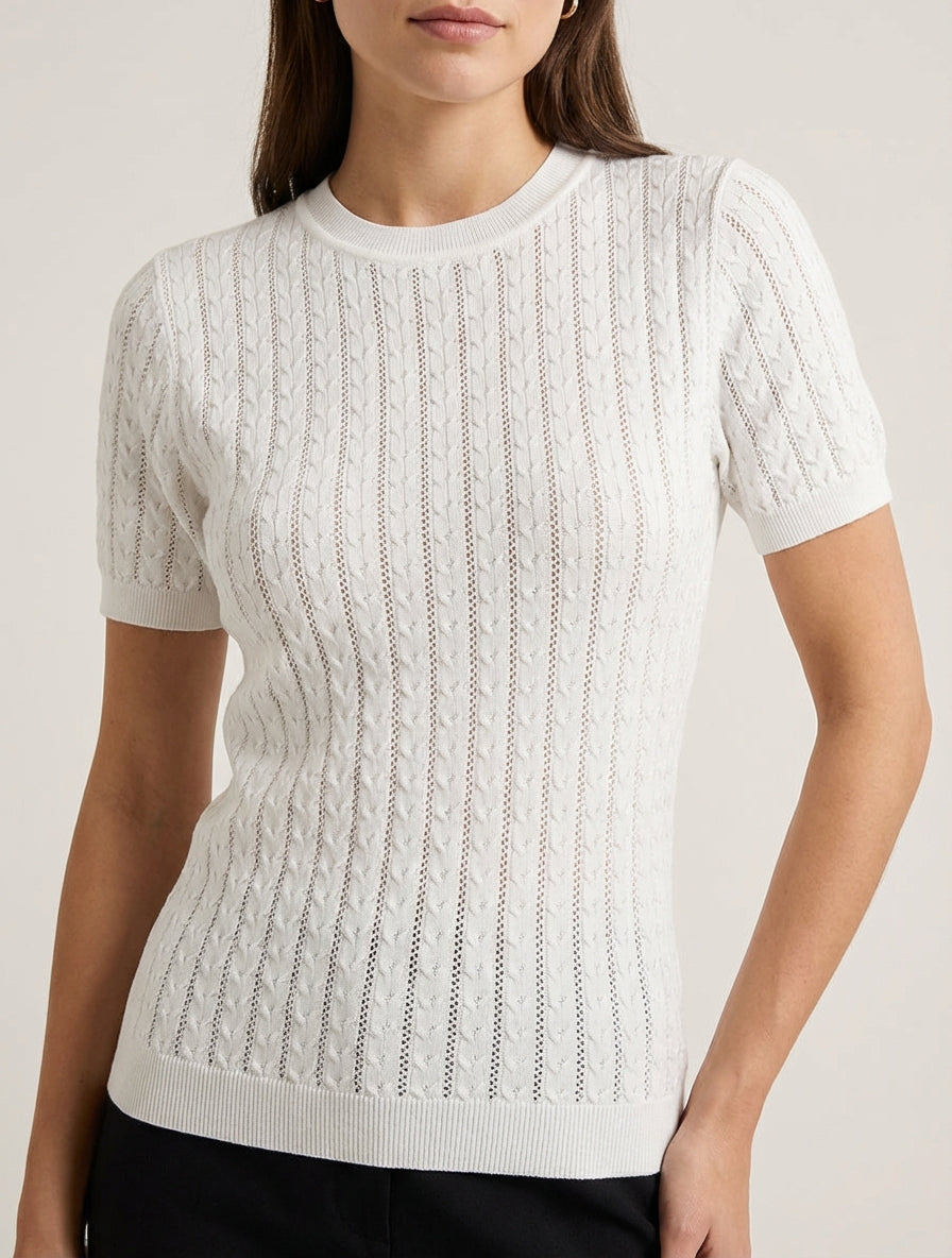 Maglia traforata a maniche corte. - Bianco