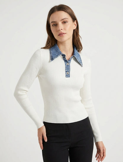 Maglione leggero in maglia con colletto abbottonato in denim. - Ecrù