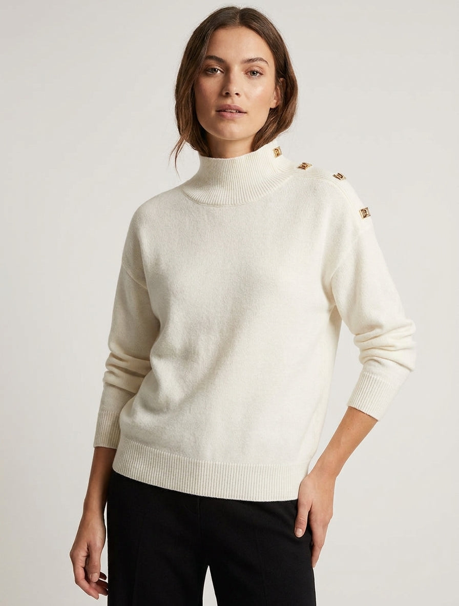 Maglione dritto a collo alto con bottoni metallici - Ecrù