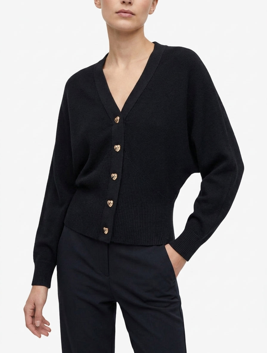 Maglione con bottoni decorativi a forma di cuore - Nero