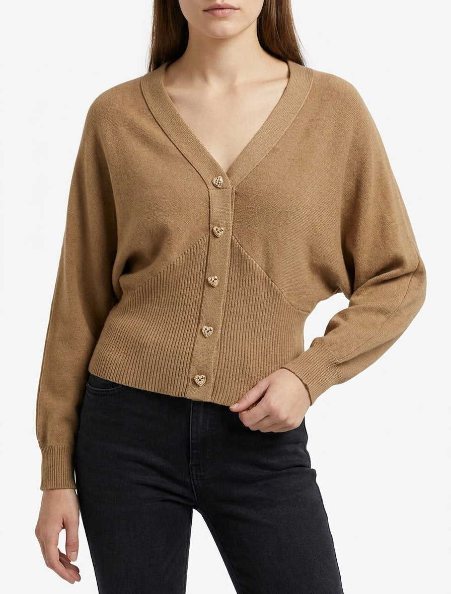 Maglione con bottoni decorativi a forma di cuore - Chameau