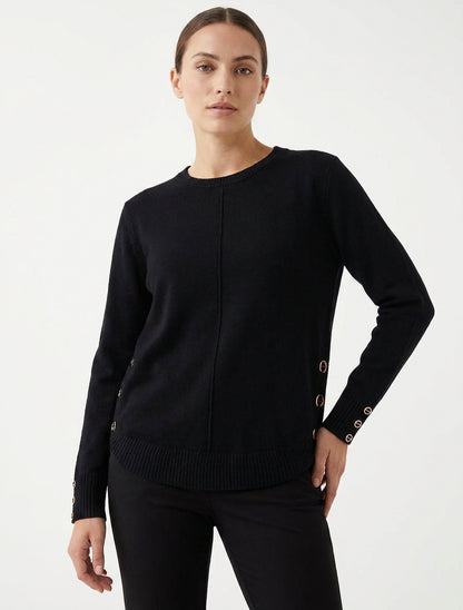 Maglione girocollo con inserto occhielli - Nero