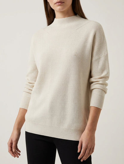 Maglione classico dritto a collo alto - Beige