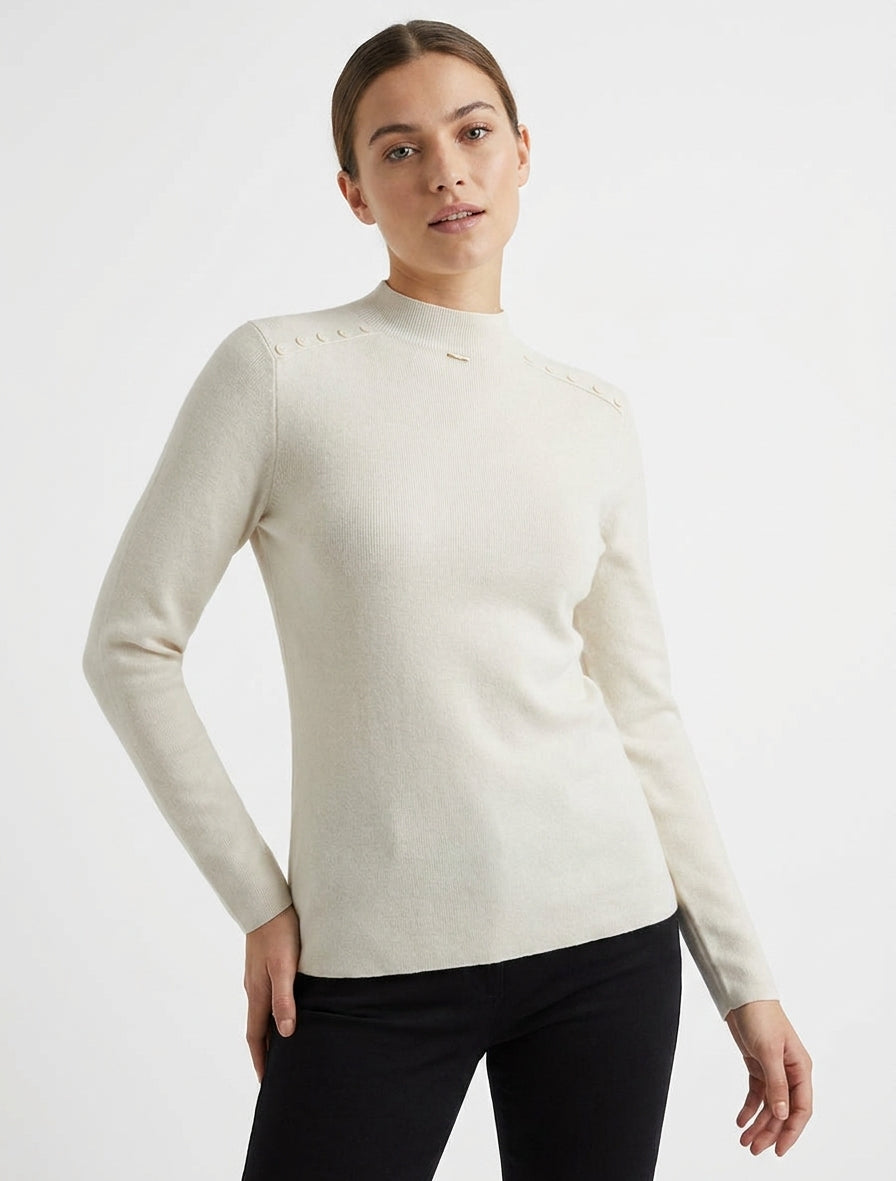 Maglione dritto a collo alto con bottoni decorativi - Beige