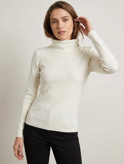 Maglione sottile a coste con collo alto abbottonato - Crema