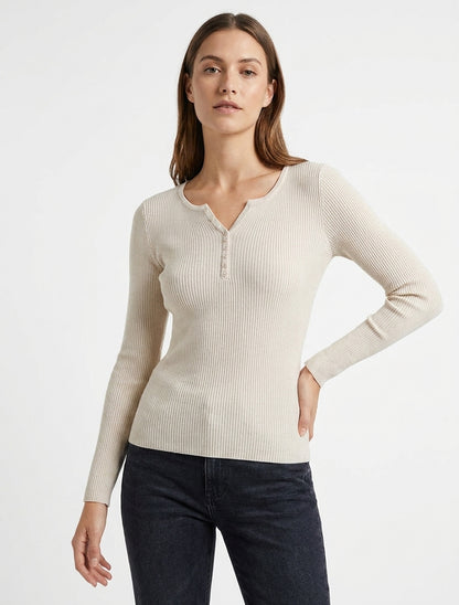 Maglia aderente e a coste con collo tunisino. - Beige