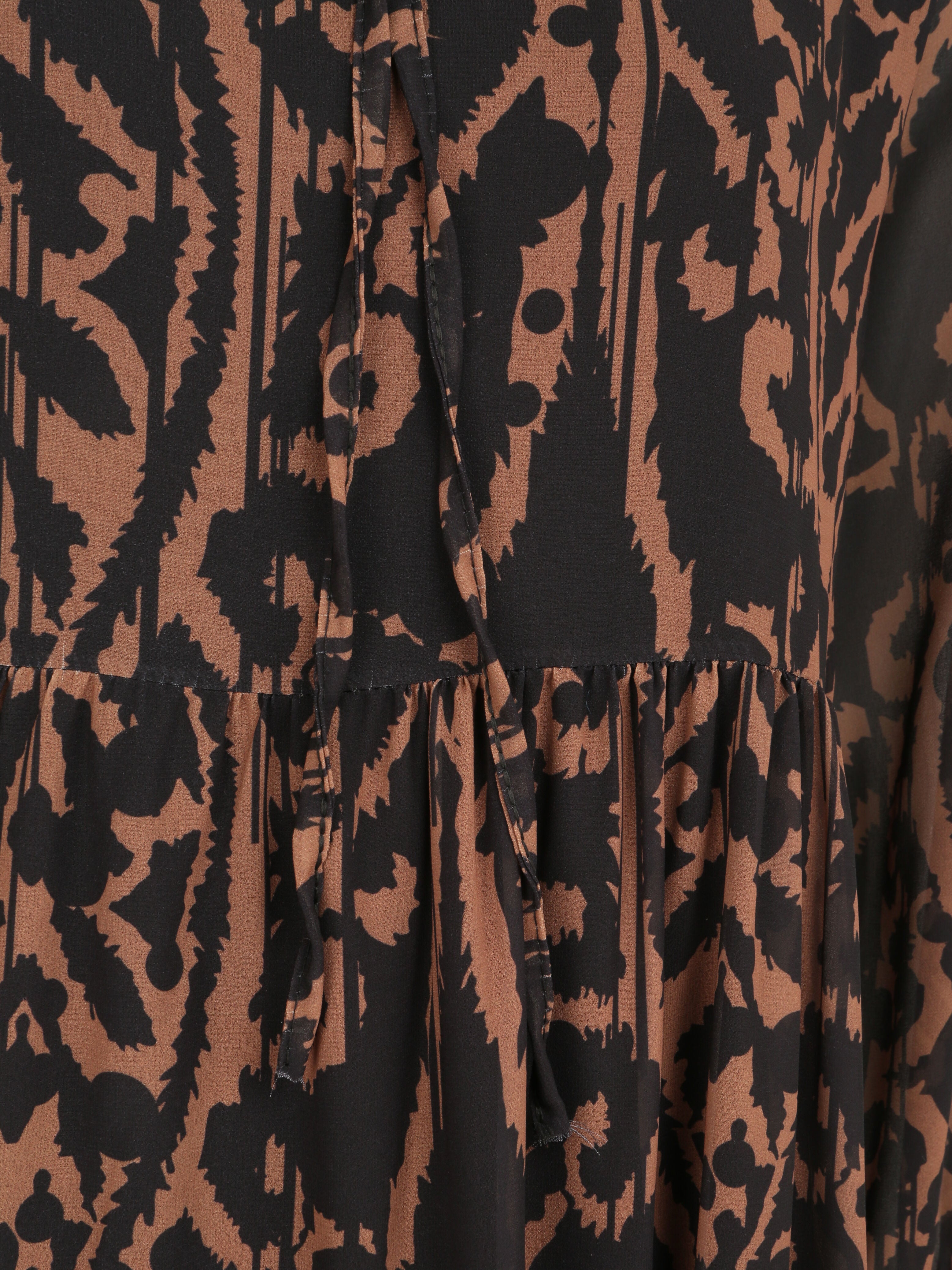 Robe à col volanté et imprimé baroque stylisé - Camel - 3