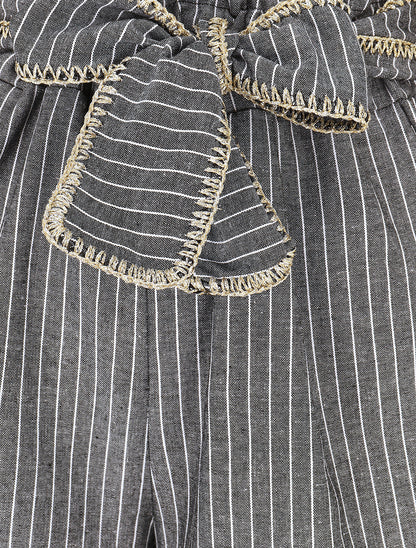 Pantalon ample à rayures et ceinture fantaisie - Gris - 3