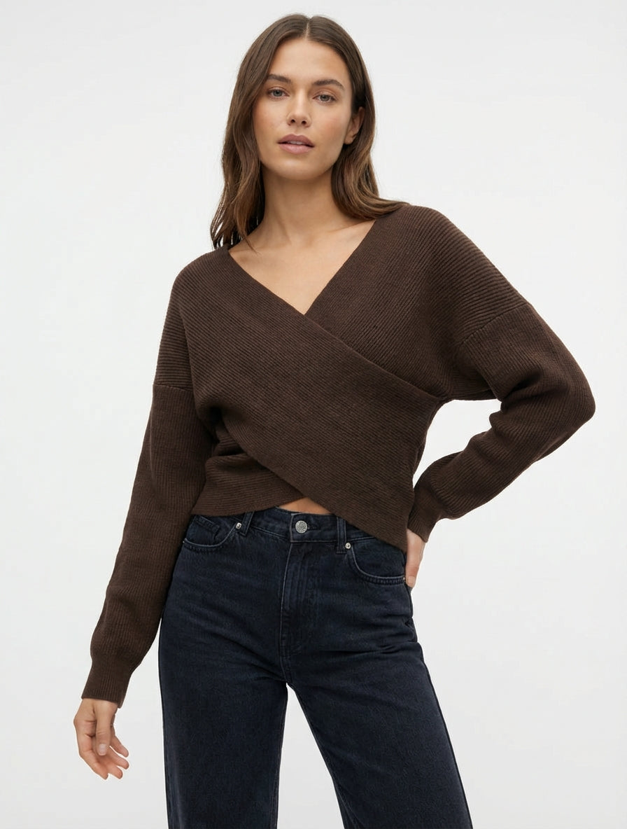 Maglione corto con scollo a portafoglio - Marrone