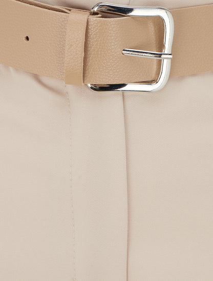 Short uni à ourlet et ceinturé - Beige - 3