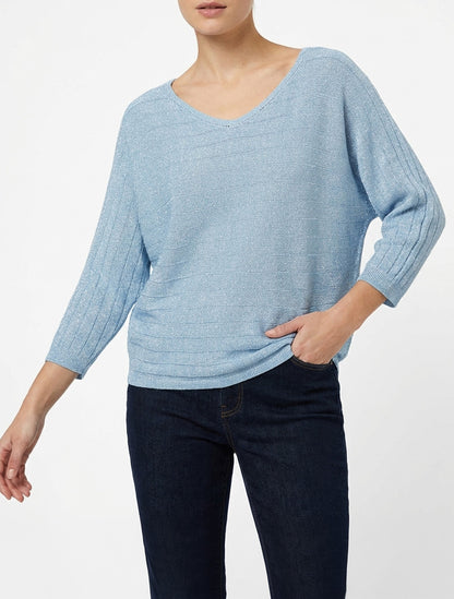 Maglia sottile iridescente con maniche a pipistrello. - Azzurro cielo