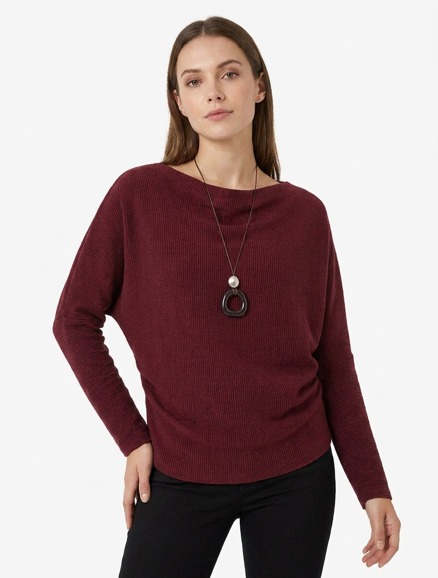 Maglione a coste con maniche pipistrello e collo a cascata. - Bordeaux