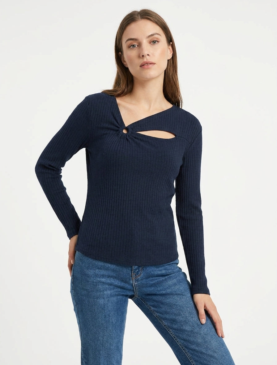 Maglione a coste con collo asimmetrico traforato - Marina