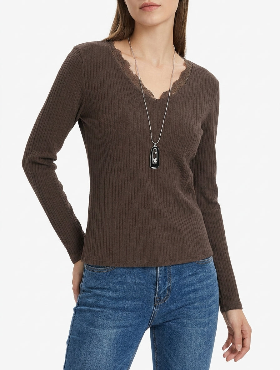 Maglione a coste con scollo a V in pizzo - Marrone