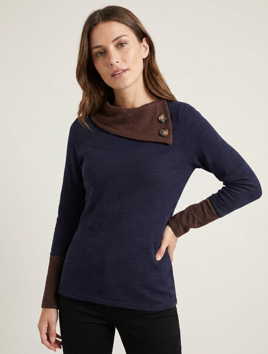 Maglione testurizzato con collo fantasia abbottonato. - Marina