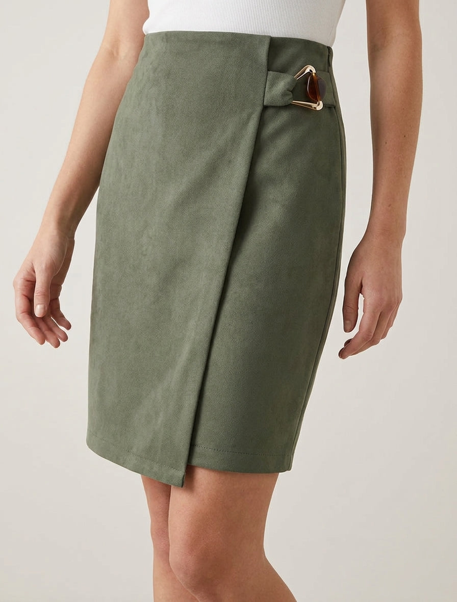 Gonna portafoglio in suede con fibbia gioiello - Cachi
