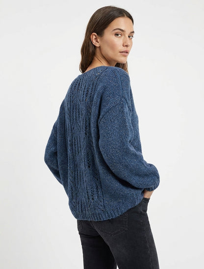 Maglione ampio iridescente con scollo a V. - Blu carrozza