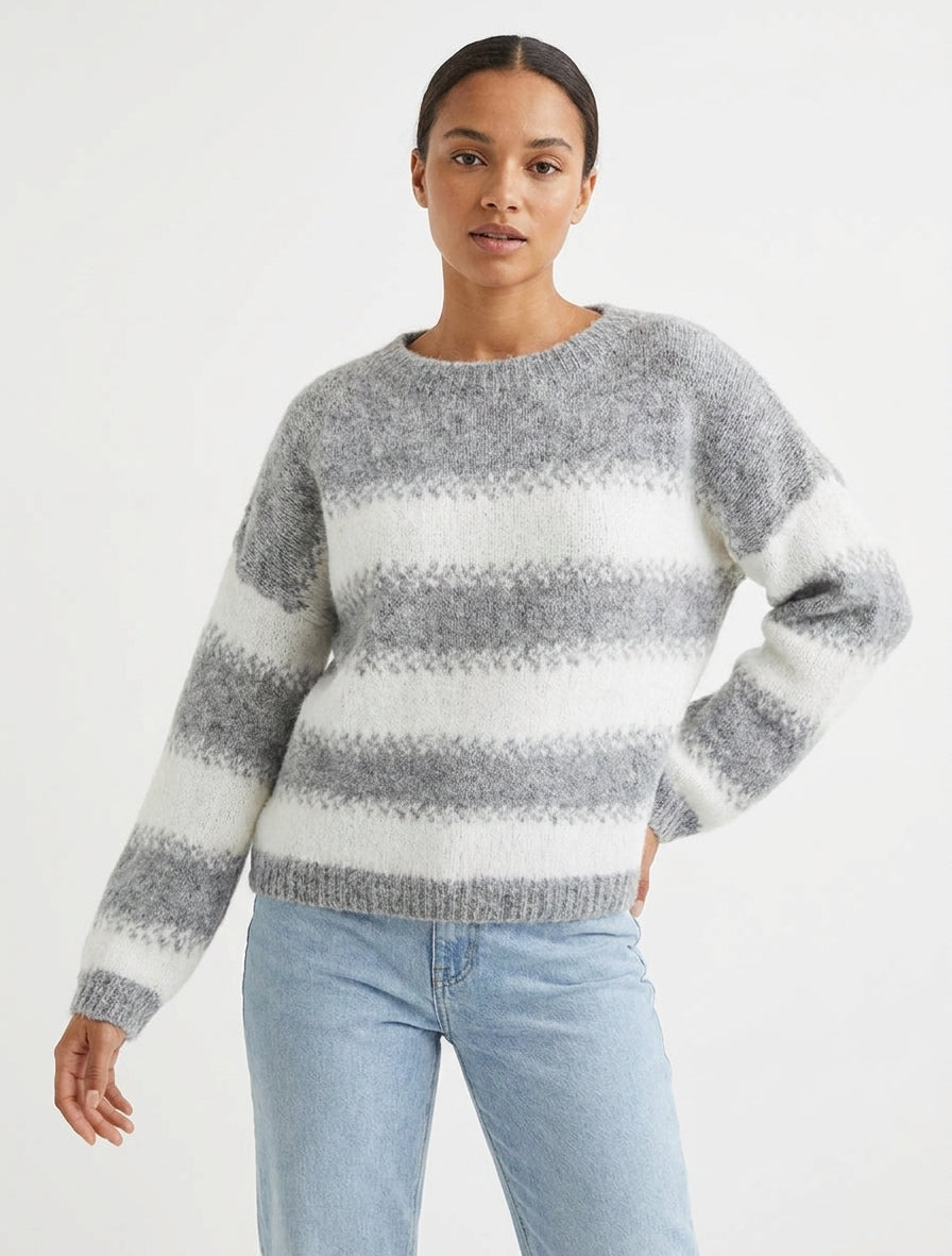 Maglione ampio in misto lana a righe stilizzate. - Grigio chiaro