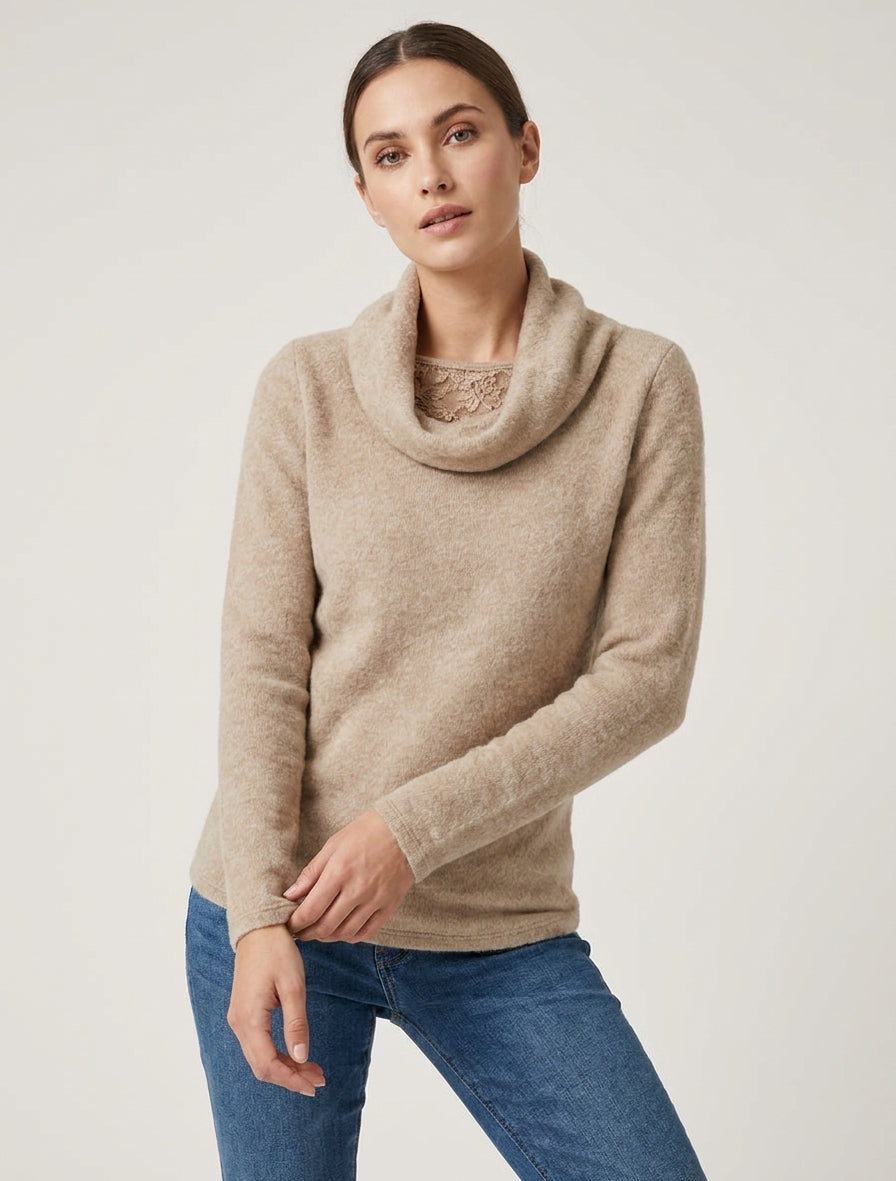Maglione soffice con collo a cascata e inserto in pizzo - Beige