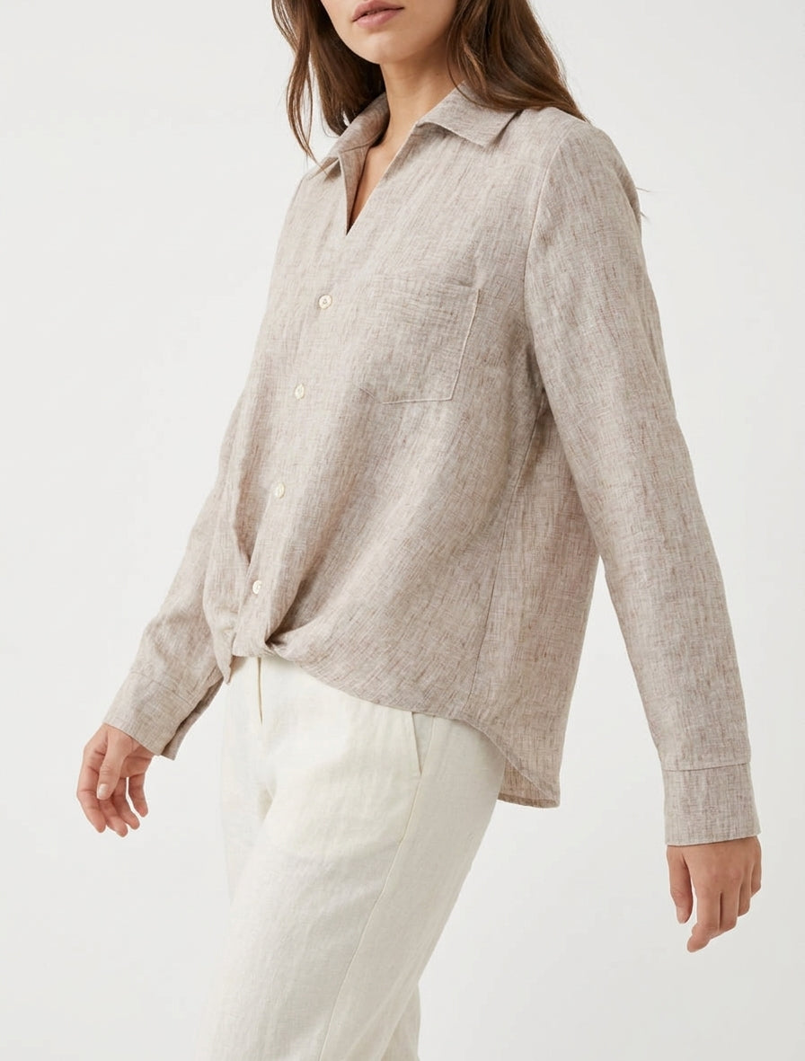 Camicia ampia a maniche lunghe con tasca applicata. - Beige
