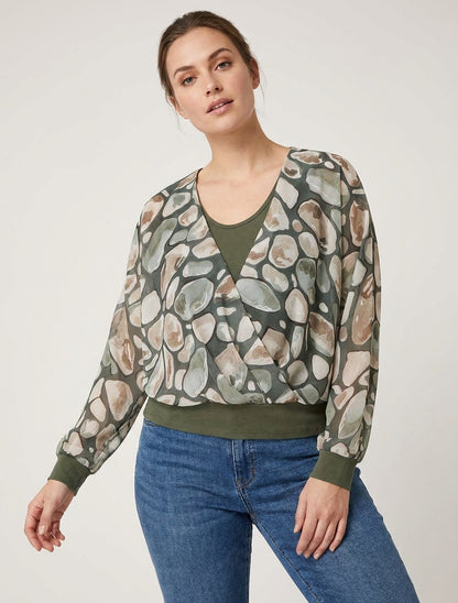 Top in voile stampato con ciottoli e collo a portafoglio - Cachi