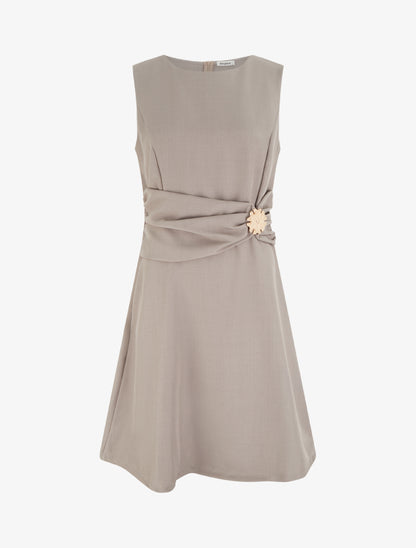 Robe sans manches à empiècement bijou - Taupe - 1