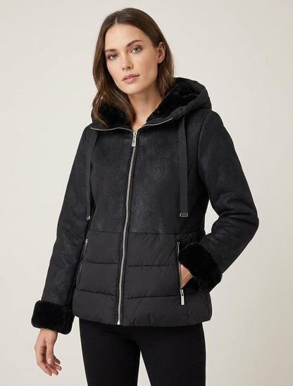 Cappotto bicolore con interno in pelliccia sintetica. - Nero