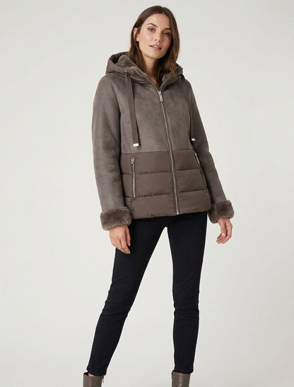Cappotto bicolore con interno in pelliccia sintetica. - Talpa scuro